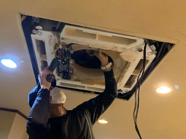 業務用エアコン洗浄＜土日祝日もOK＞店舗、オフィス、福祉施設など複数台大歓迎！サービスの画像