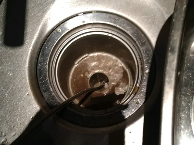 保険で安心！エンジン式高圧洗浄機による配水管洗浄を実施します！サービスの画像