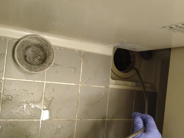 保険で安心！エンジン式高圧洗浄機による配水管洗浄を実施します！サービスの画像