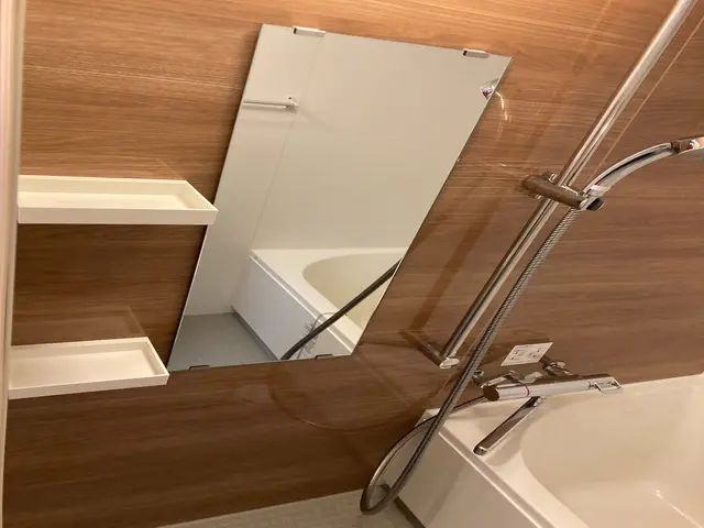 カビ汚れや石鹸カス、水垢をスッキリ綺麗にいたします。サービスの画像