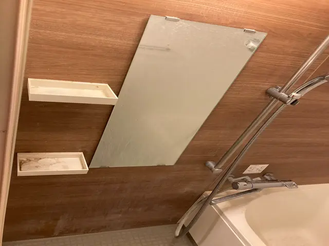 カビ汚れや石鹸カス、水垢をスッキリ綺麗にいたします。サービスの画像