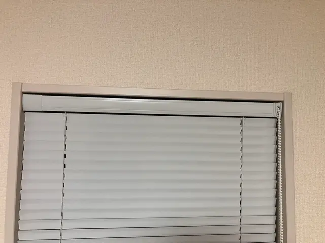 壁付け、天付け、レールカットも可能です！サービスの画像