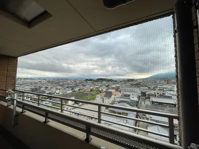 【メッセージでお見積りいたします！！】集合住宅、ベランダ、室外機裏まで実績多数！サービスの画像