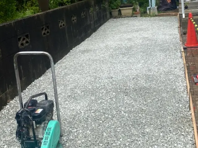 防草対策に！【業歴14年】すべて自社対応◆損害保険加入済み◆◆大手経験有サービスの画像