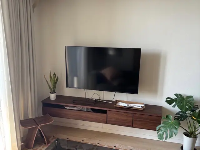 フロートTVボード単体の壁掛け工事となります。サービスの画像