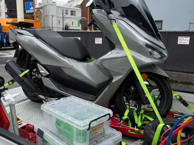 出動場所～目的地距離100kmまで→20000円〜サービスの画像