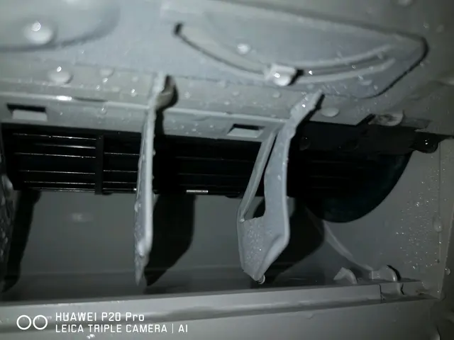 そろそろ冬ですね、お掃除の時期到来!お早めのご依頼お待ちしてます。サービスの画像