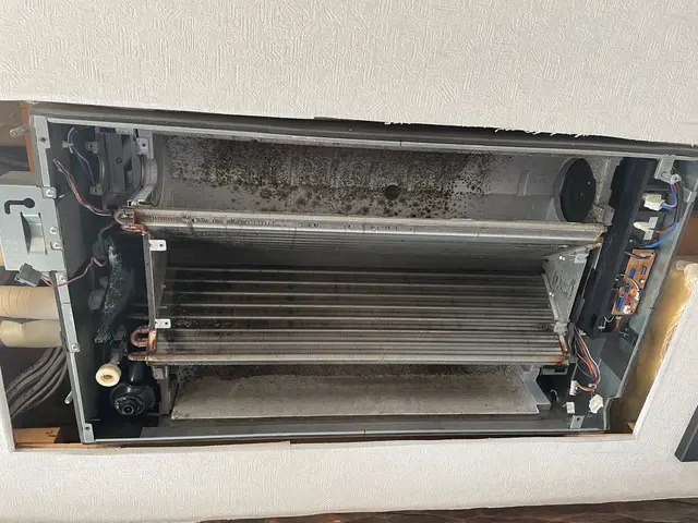 家庭用埋め込みエアコン【完全分解対応】三菱ハウジングもお任せ！サービスの画像