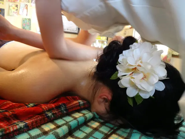 60分ハワイ島の極上癒しマッサージで自分にご褒美しませんか？ほぐしも得意です♡サービスの画像