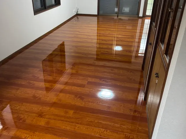 ★まずはお問い合わせください★手で触って汚れを確認！独自配合洗剤で徹底清掃サービスの画像