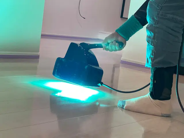 《実績15年以上！保険加入有》ＵＶコーティングの技術が豊富な店長がお伺いします！サービスの画像