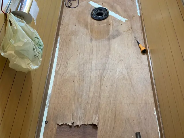 フローリング重ね張り工事サービスの画像