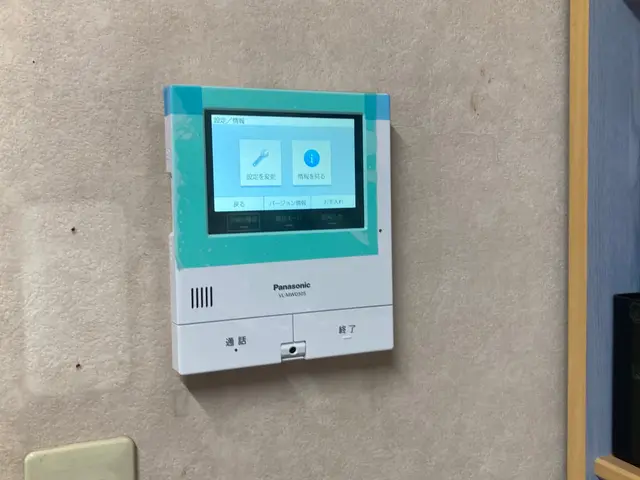インターホン・ドアホン交換！第一種電気工事士が2名作業で手厚く対応致します！サービスの画像