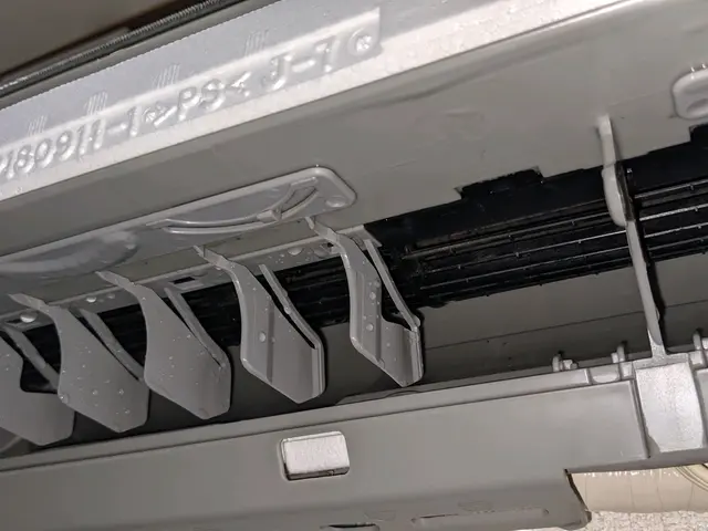 自信の完全自社施工◎一つ一つの現場を大切に、徹底的に丁寧に仕上げます。サービスの画像