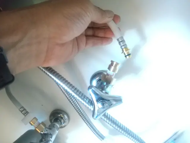 水栓蛇口交換サービスの画像