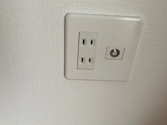 コンセント設置、電気配線など電気工事サービスの画像