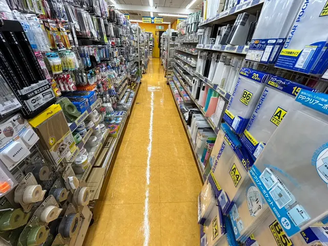 床の黒ずみなど、18年の実績が誇るプロのフロアクリーニングで輝きを取り戻す！サービスの画像