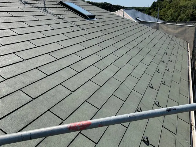 【茅ヶ崎発】屋根塗装　30年以上の実績がある一流の職人による施工サービスの画像