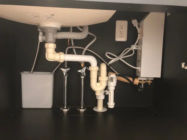 【処分費込】壁紙、床の張り替えもお任せください！サービスの画像