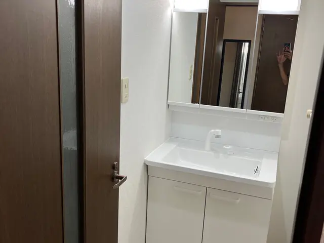 【処分費込】壁紙、床の張り替えもお任せください！サービスの画像