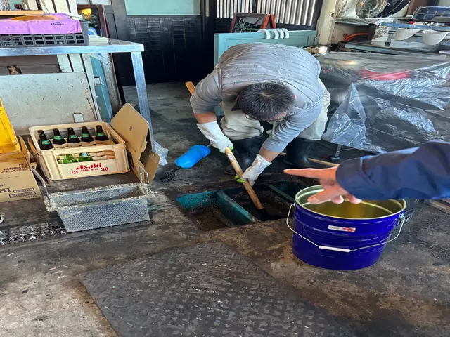グリストラップ徹底洗浄！地域最安値でトラップ内の汚泥をスッキリ除去！臭いも改善！サービスの画像