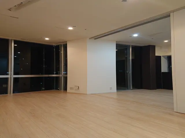 すべて自社対応◎損害保険加入済み！訪問時の駐車場代は当店が負担します♪サービスの画像