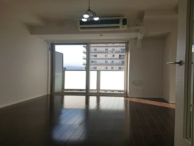 すべて自社対応◎損害保険加入済み！訪問時の駐車場代は当店が負担します♪サービスの画像