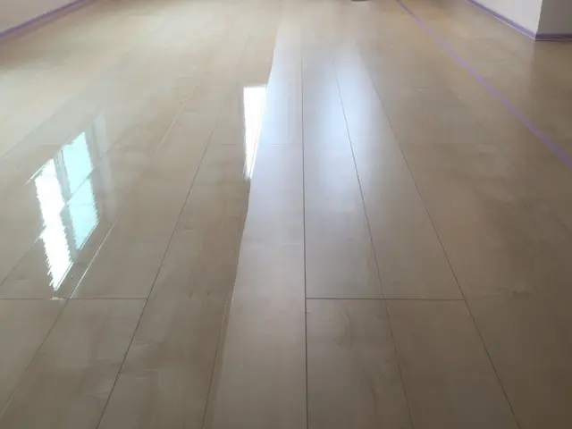 ウレタン【フロアコーティング】クレカ･モバイル決済各種ＯＫ！サービスの画像