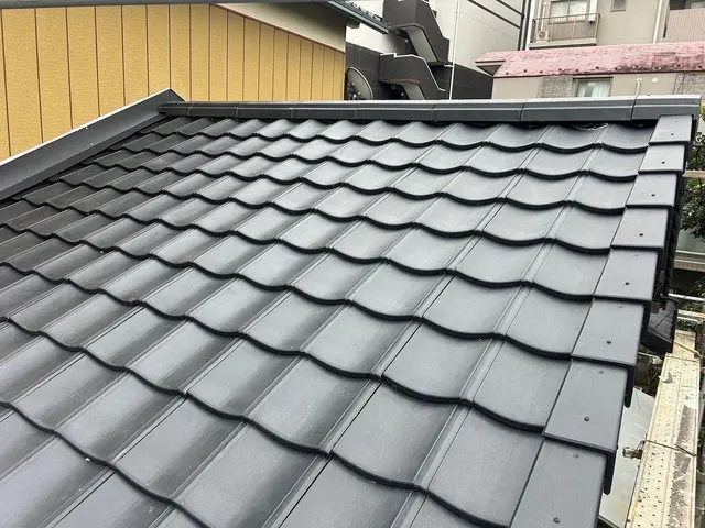 全日本瓦工事業連盟加盟店！大手からも依頼される信頼の技術と完全自社施工対応。サービスの画像