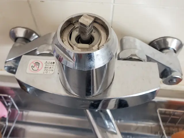 無料駐車場をご用意で300円値引き！　大手作業歴15年　損保加入　P当社負担サービスの画像