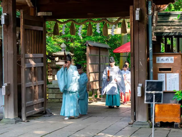 【フォトマスター文部科学省後援】72時間以内に色相.彩度.明度.調整納品致します