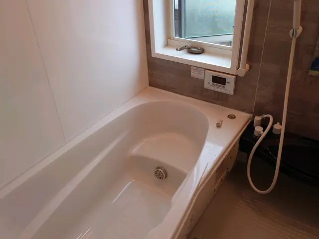 ☆頑固な水アカや皮脂汚れカビもスッキリ！☆輝きを放つお風呂でリラックスタイムを☆サービスの画像