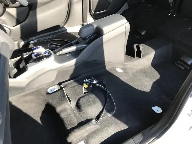 【車内清掃】女性スタッフ同行作業OK◎　経験豊富な自社スタッフが伺います！サービスの画像