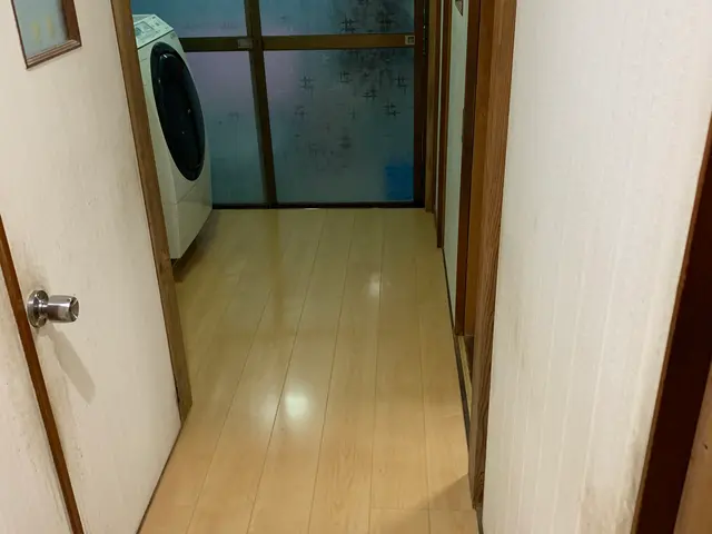 【フローリング張替えならハウスキーパーへお任せ下さい！】プロの技術で高品質施工！サービスの画像