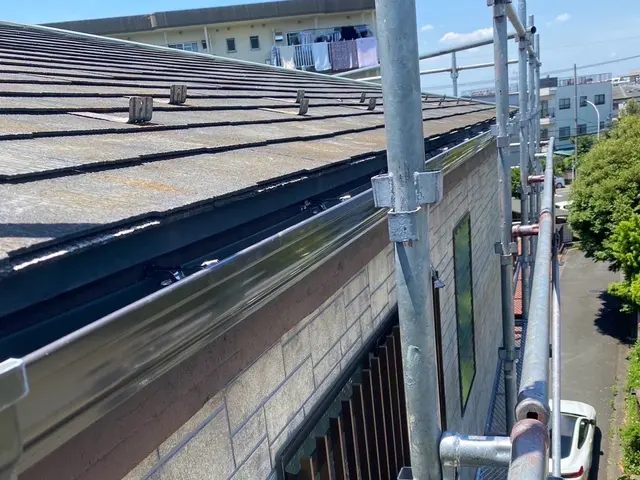 【火災保険対応】現地調査無料で承ります！雨樋掃除・修理サービス！サービスの画像