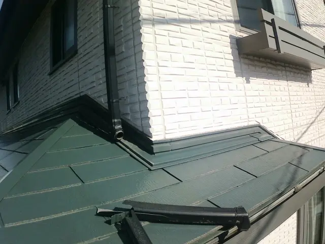 【火災保険対応】現地調査無料で承ります！雨樋掃除・修理サービス！サービスの画像