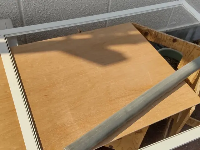 夏の蚊やハチ、冬のカメムシ等から守ります！　短時間のスピード完工！サービスの画像