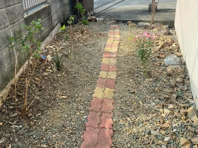 草刈りします！お家のお庭、農地、商業地などお客様のニーズに合わせて丁寧な対応！サービスの画像