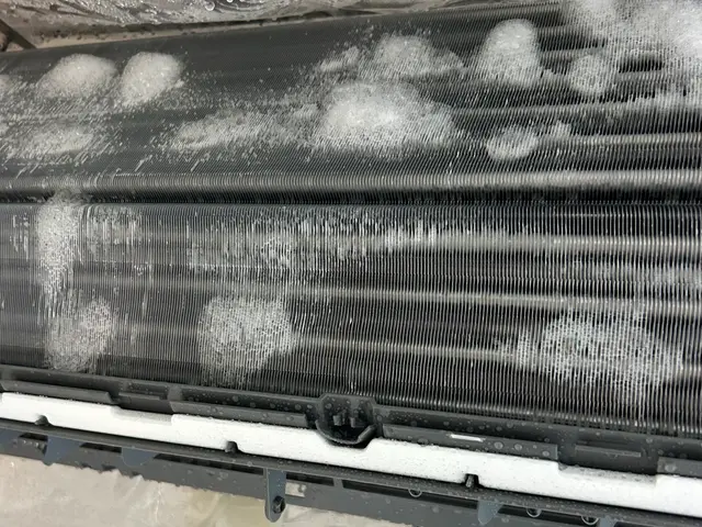 【専用洗剤使用】エアコンクリーニングサービスの画像