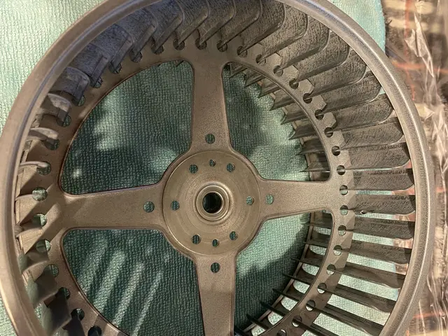 □女性スタッフが丁寧に時間をかけて細部まで作業させていただきます！サービスの画像