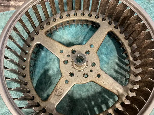 □女性スタッフが丁寧に時間をかけて細部まで作業させていただきます！サービスの画像