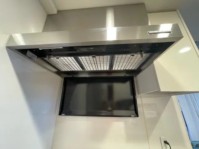 □女性スタッフが丁寧に時間をかけて細部まで作業させていただきます！サービスの画像