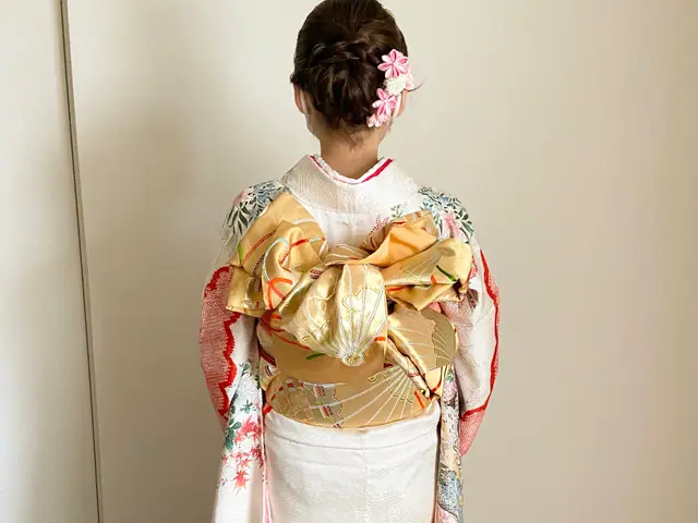 【ヘアセット込み】和やかな雰囲気で着心地のいい着付けをいたします！サービスの画像