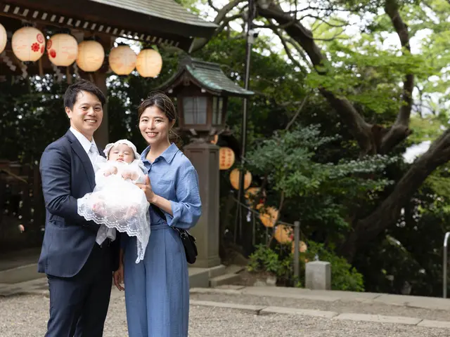 お宮参りの参拝風景を家族の想いも思い出せるよう撮影！神社への同行撮影