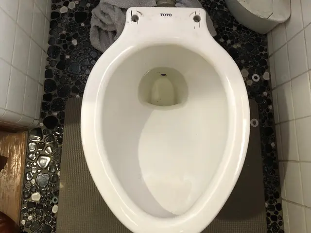 [水道局指定工事店]便座取付、取外し◇損害保険加入済み◇国家資格者◇お任せ下さいサービスの画像