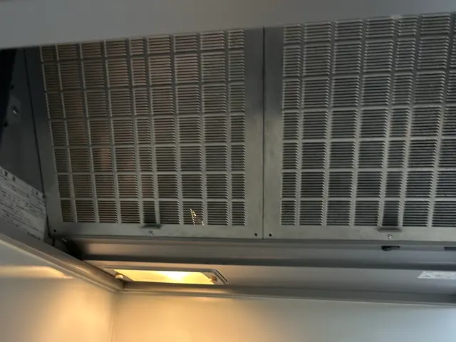 レンジフード（換気扇）分解洗浄クリーニング｜油汚れ対応・丁寧作業 1月限定価格サービスの画像