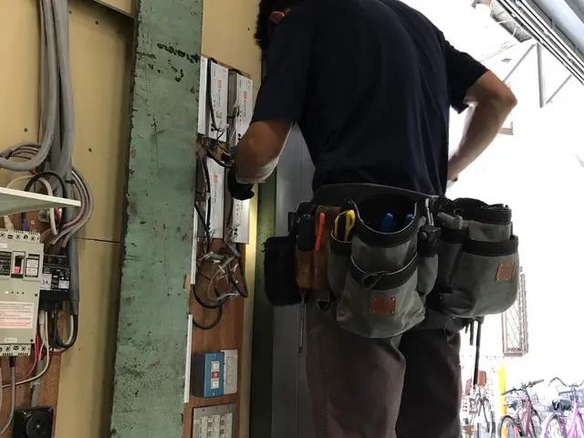 蛍光灯からLEDへ交換 / 照明器具ごと交換サービスの画像