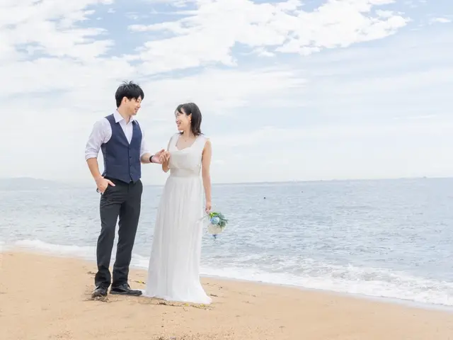 ご実家の前で、思い出の場所で✩.*˚お2人だけのウェディングフォトサービスの画像