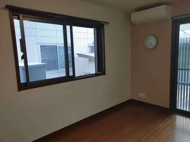 カーテンレール取付/取外し/処分サービスの画像