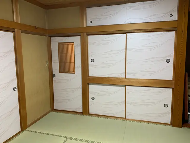 素材作りから、お届け前の拭き仕上げまで、畳1級技能士がお届けします。サービスの画像